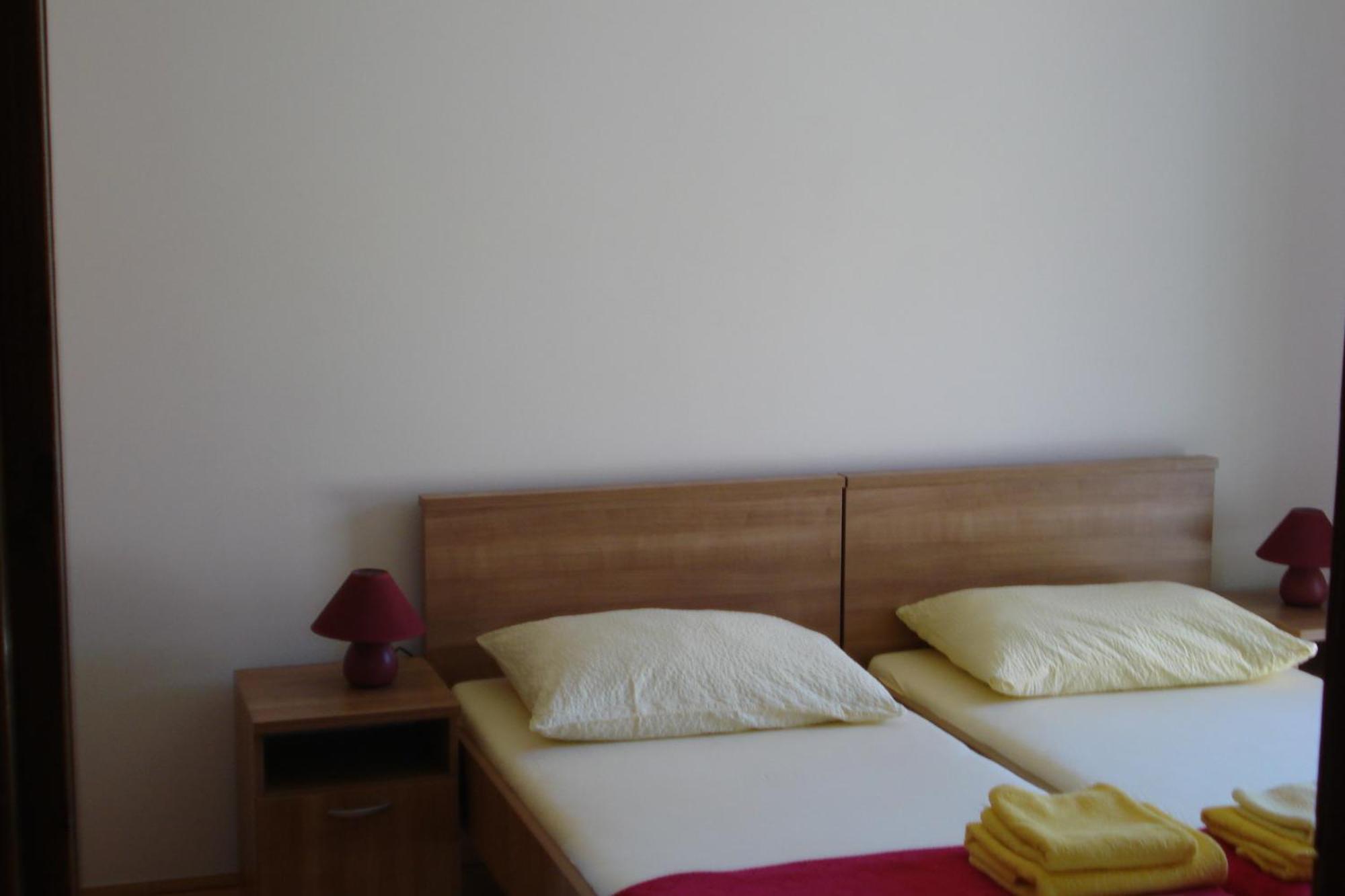 Apartments Husanovic Mokošica Exteriör bild